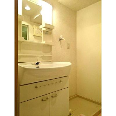 プラティーノミヤシロ 201【管理NO：1-012135801-02010】 ★家具家電は申し込み後に搬入します 2026年07月下旬入居可能の物件画像