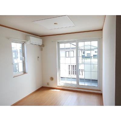 アンソレイエメゾンＥ 201【管理NO：1-012102201-02010】 ★家具家電は申し込み後に搬入します★の物件画像