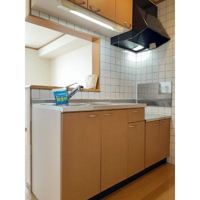 シャローン　シュル 203【管理NO：1-011899501-02030】 ★家具家電は申し込み後に搬入します 2026年08月下旬入居可能の物件画像