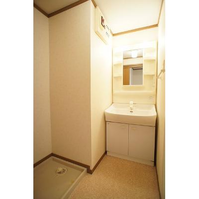 アンソレイユアオキⅡＡ 202【管理NO：1-011391901-02020】 ★家具家電は申し込み後に搬入します★の物件画像