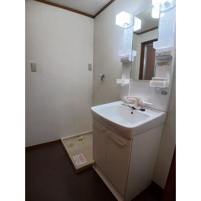 ロワジール 101【管理NO：1-009656101-01010】 ★家具家電は申し込み後に搬入しますの物件画像