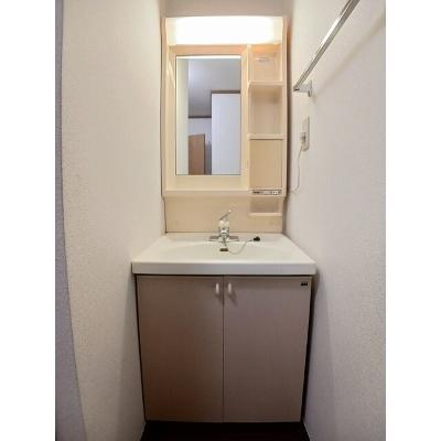 ハイグランド 203【管理NO：1-007903501-02030】 ★家具家電は申し込み後に搬入します★の物件画像