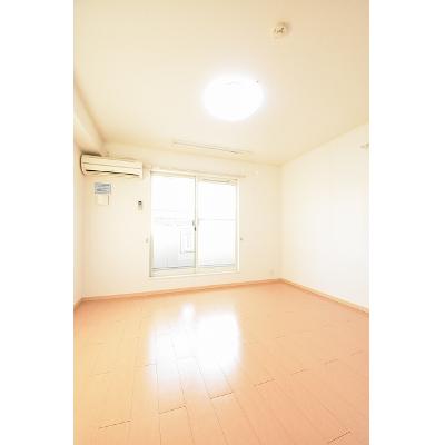 Ｑフロンティア 205【管理NO：1-015724101-02040】 ★家具家電は申し込み後に搬入します★の物件画像