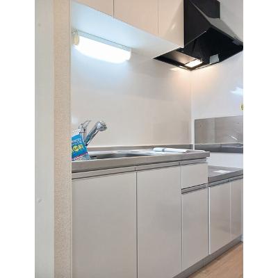 Ｑ－フロンティアⅢ 106【管理NO：1-021838101-01050】 ★家具家電は申し込み後に搬入します★の物件画像