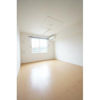 プリエールⅢ 203【管理NO：1-019644401-02030】 ★家具家電は申し込み後に搬入します★の物件画像