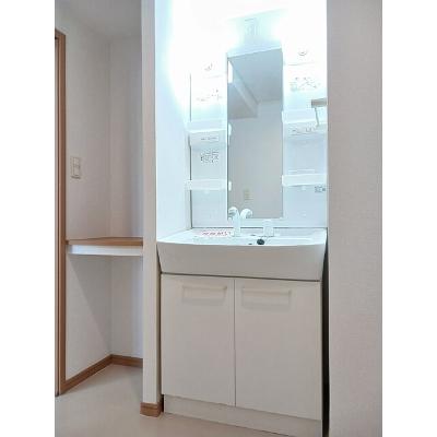 ボニート 103【管理NO：1-015213101-01030】 ★家具家電は申し込み後に搬入します★の物件画像