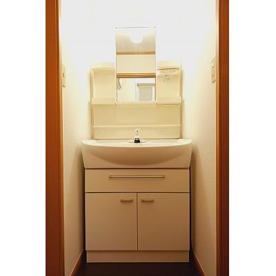 フェニックス大日向 203【管理NO：1-013283901-02030】 ★家具家電は申し込み後に搬入します 2026年07月下旬入居可能の物件画像