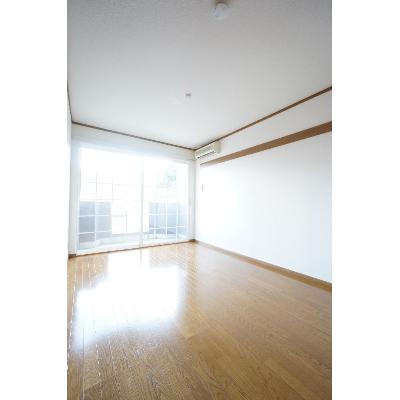 プラティークⅠ 102【管理NO：1-010932501-01020】 2026年07月中旬入居可能の物件画像
