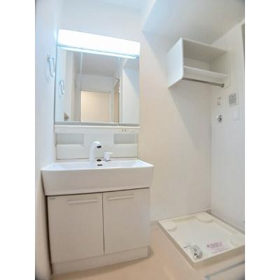 サン　ココネ 101【管理NO：1-024419501-01010】 ★家具家電は申し込み後に搬入します★の物件画像