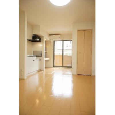 アクアサイド　弐番館 101【管理NO：1-020700402-01010】 ★家具家電は申し込み後に搬入します★の物件画像