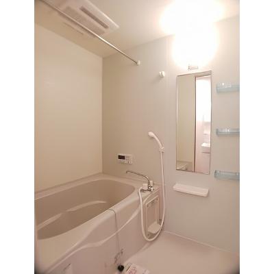 エアリー 105【管理NO：1-015703301-01040】 ★家具家電は申し込み後に搬入します★の物件画像