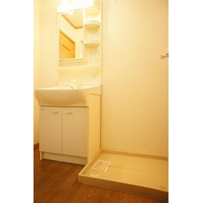 カーサ　プレシードＡ 201【管理NO：1-012245401-02010】 ★家具家電は申し込み後に搬入します★の物件画像