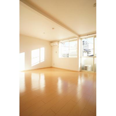 ヴィラ　アンソレイユ 201【管理NO：1-009346901-02010】 ★家具家電は申し込み後に搬入します★の物件画像