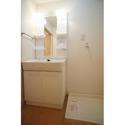 ヴィラ　アンソレイユ 201【管理NO：1-009346901-02010】 ★家具家電は申し込み後に搬入します★の物件画像