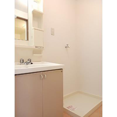 プリムローズ　Ｂ 201【管理NO：1-005943902-02010】 ★家具家電は申し込み後に搬入します★の物件画像