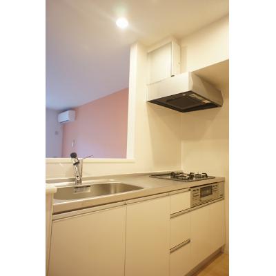 フォーリーフ 105【管理NO：1-024090701-01040】 ★家具家電は申し込み後に搬入します★の物件画像