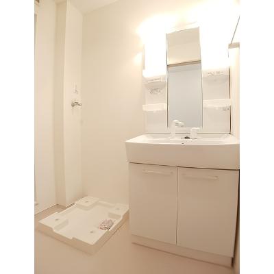カーザ・フィオーレⅠ 101【管理NO：1-018268201-01010】 ★家具家電は申し込み後に搬入します★の物件画像