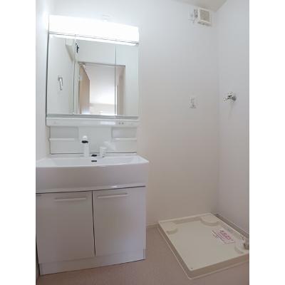 アンソレイエⅢ 101【管理NO：1-017467901-01010】 ★家具家電は申し込み後に搬入します★の物件画像