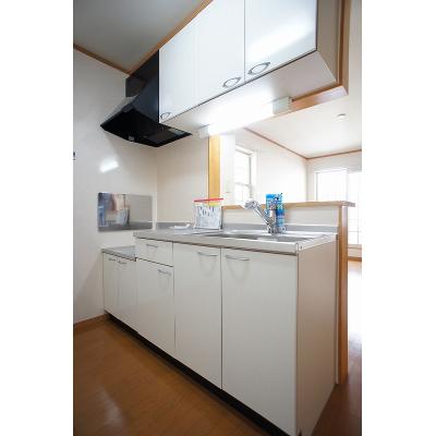 Ｆｌｏｗｅｒ 205【管理NO：1-014308501-02040】 ★家具家電は申し込み後に搬入します★の物件画像