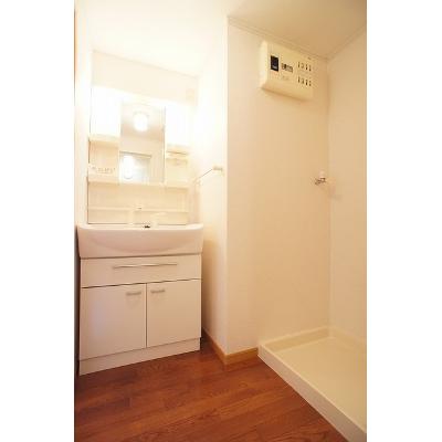 クラール 201【管理NO：1-013829001-02010】 ★家具家電は申し込み後に搬入します★の物件画像