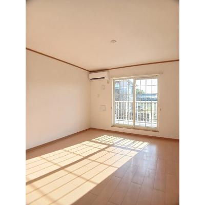 メゾンド卑弥呼 202【管理NO：1-013339301-02020】 ★家具家電は申し込み後に搬入します★の物件画像