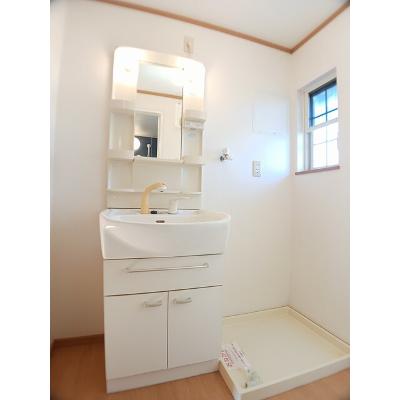 メゾンド卑弥呼 202【管理NO：1-013339301-02020】 ★家具家電は申し込み後に搬入します★の物件画像