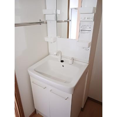 セリーヌ 201【管理NO：1-007323401-02010】 ★家具家電は申し込み後に搬入します★の物件画像
