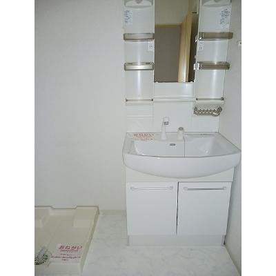 アルブル 201【管理NO：1-019995001-02010】 ★家具家電は申し込み後に搬入します★の物件画像