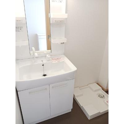 ハリウッドパレス 105【管理NO：1-016040401-01040】 ★家具家電は申し込み後に搬入します★の物件画像