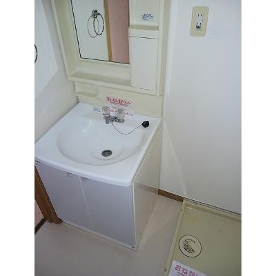 リエゾン西富山 203【管理NO：1-007114501-02030】 ★家具家電は申し込み後に搬入します★の物件画像