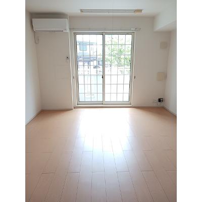 ミラージュＣ 102【管理NO：1-018100001-01020】 ★家具家電は申し込み後に搬入します★の物件画像