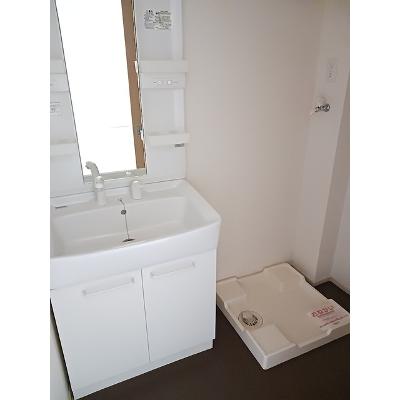 ミラージュＣ 102【管理NO：1-018100001-01020】 ★家具家電は申し込み後に搬入します★の物件画像