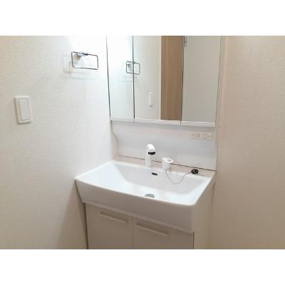 サザンクロス 103【管理NO：1-027465601-01030】 ★家具家電は申し込み後に搬入します★の物件画像