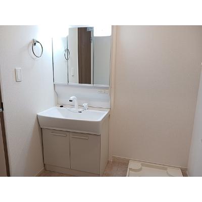 グランデ　パシエ 105【管理NO：1-027133401-01040】 ★家具家電は申し込み後に搬入します★の物件画像