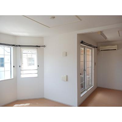 アザレア六番館 205【管理NO：1-017273001-02040】 ★家具家電は申し込み後に搬入します★の物件画像