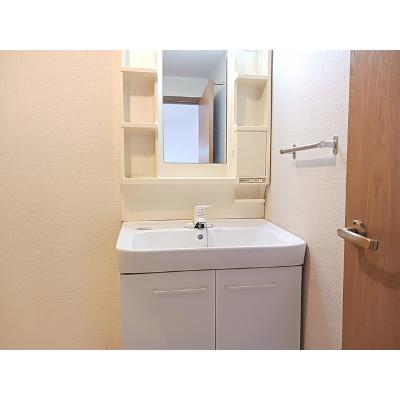 マノワール参番館 203【管理NO：1-009395501-02030】 ★家具家電は申し込み後に搬入しますの物件画像