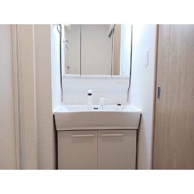 カトレア 205【管理NO：1-028382801-02040】 ★家具家電は申し込み後に搬入します★の物件画像