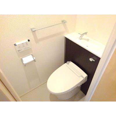カシリ・エスポワール 102【管理NO：1-021213501-01020】 ★家具家電は申し込み後に搬入します★の物件画像
