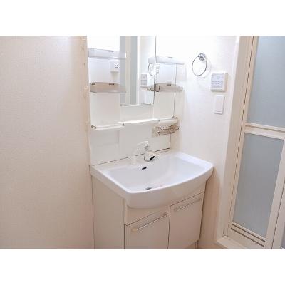 ドルフ・レーベン　Ⅰ 103【管理NO：1-019265601-01030】 ★家具家電は申し込み後に搬入します★の物件画像