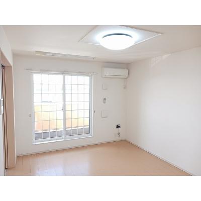 アスカ　Ｆ 205【管理NO：1-018302602-02040】 ★家具家電は申し込み後に搬入します★の物件画像
