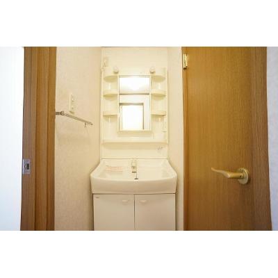 ラフィネプリズ　Ｂ 201【管理NO：1-010757402-02010】 ★家具家電は申し込み後に搬入します★ ★2026年09月中旬入居可能★の物件画像