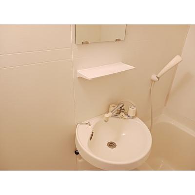 エリール千野根 202【管理NO：1-005227701-02020】 ★家具家電は申し込み後に搬入します 2026年07月中旬入居可能の物件画像