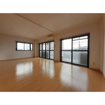 ＳＡＰＨＹ（サフィー） 301【管理NO：1-005031201-03010】 ★家具家電は申し込み後に搬入します★の物件画像