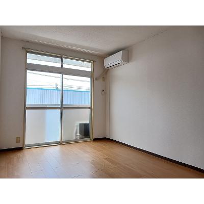 エルディム花月 201【管理NO：1-001410401-02010】 ★家具家電は申し込み後に搬入します★の物件画像