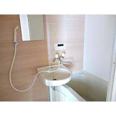 エルディム花月 201【管理NO：1-001410401-02010】 ★家具家電は申し込み後に搬入します★の物件画像