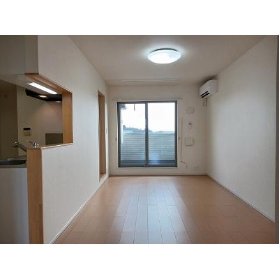 サンライト 302【管理NO：1-018591001-03020】 ★家具家電は申し込み後に搬入します★の物件画像