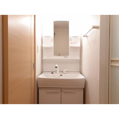 グローバル・ハイツⅥ 103【管理NO：1-015887503-01030】 ★家具家電は申し込み後に搬入します★の物件画像