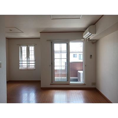 クレイン　ファミリアⅡ 203【管理NO：1-013052701-02030】 ★家具家電は申し込み後に搬入します★の物件画像