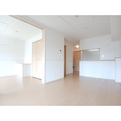 カーサ・プラシードⅡ 202【管理NO：1-018253601-02020】 ★家具家電は申し込み後に搬入します★の物件画像