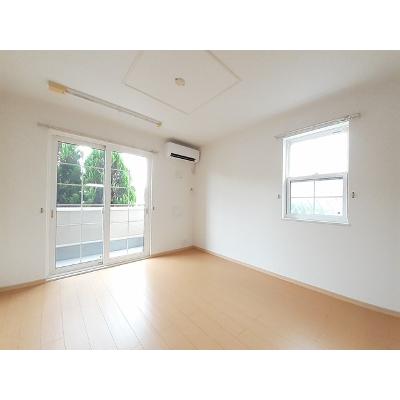 グリシーヌＡ 101【管理NO：1-016563701-01010】 ★家具家電は申し込み後に搬入します★の物件画像